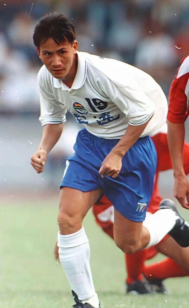 开云下载-广东队19朝元老，职业化元年宏远最佳射手，湛江吴川球员，李朝阳