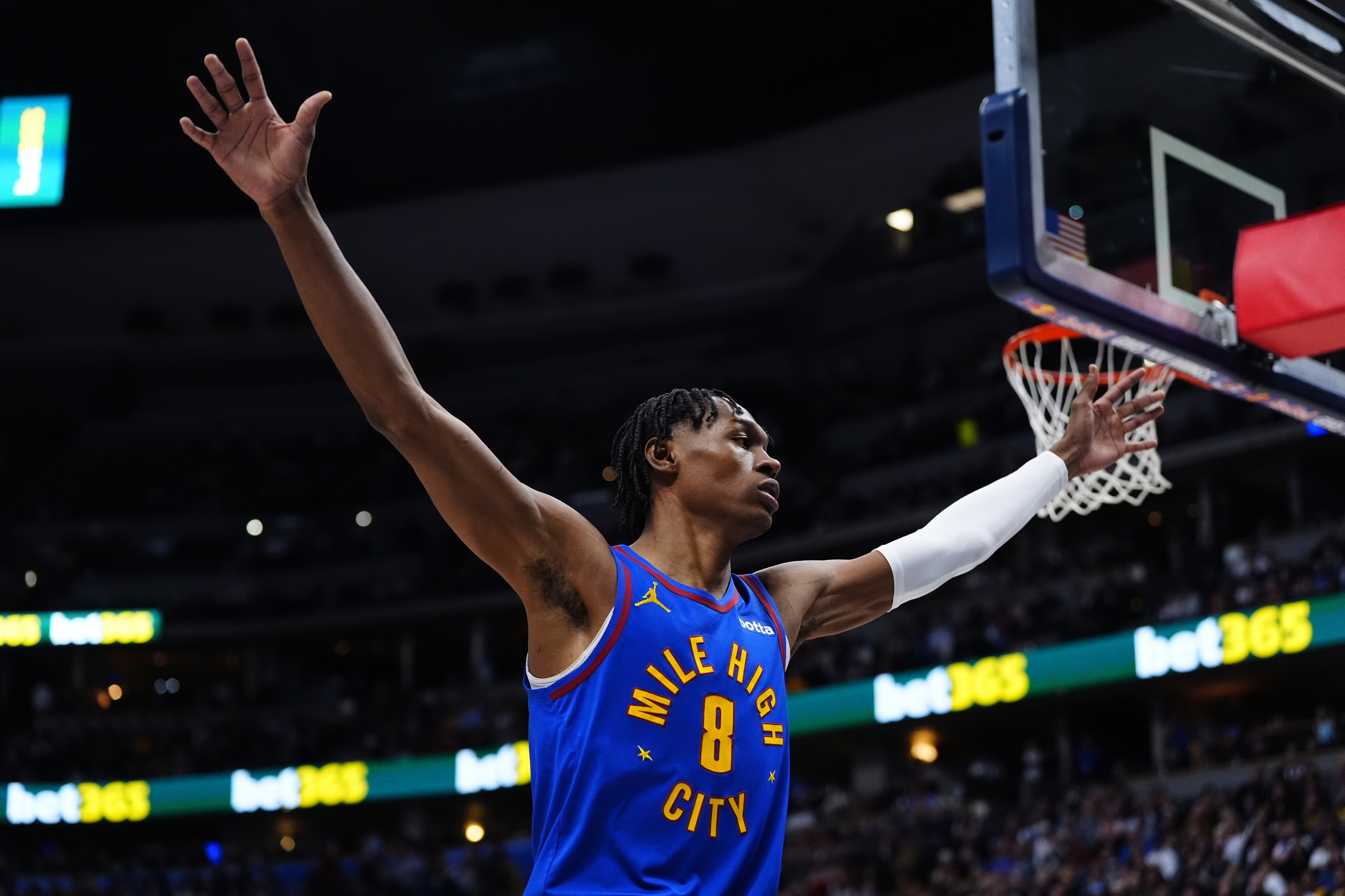 kaiyun-复出后出场限制20分钟！沃特森：希望下一场能出场更久